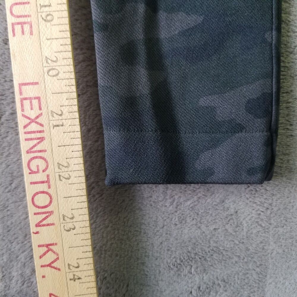 SPANX Leggings Womens Gray Black Size Small Camoflauge Camo Stretch - Picture 10 of 10
